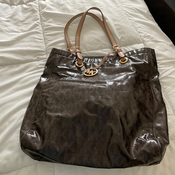 Michael Kors Tote - Picture 1 of 2
